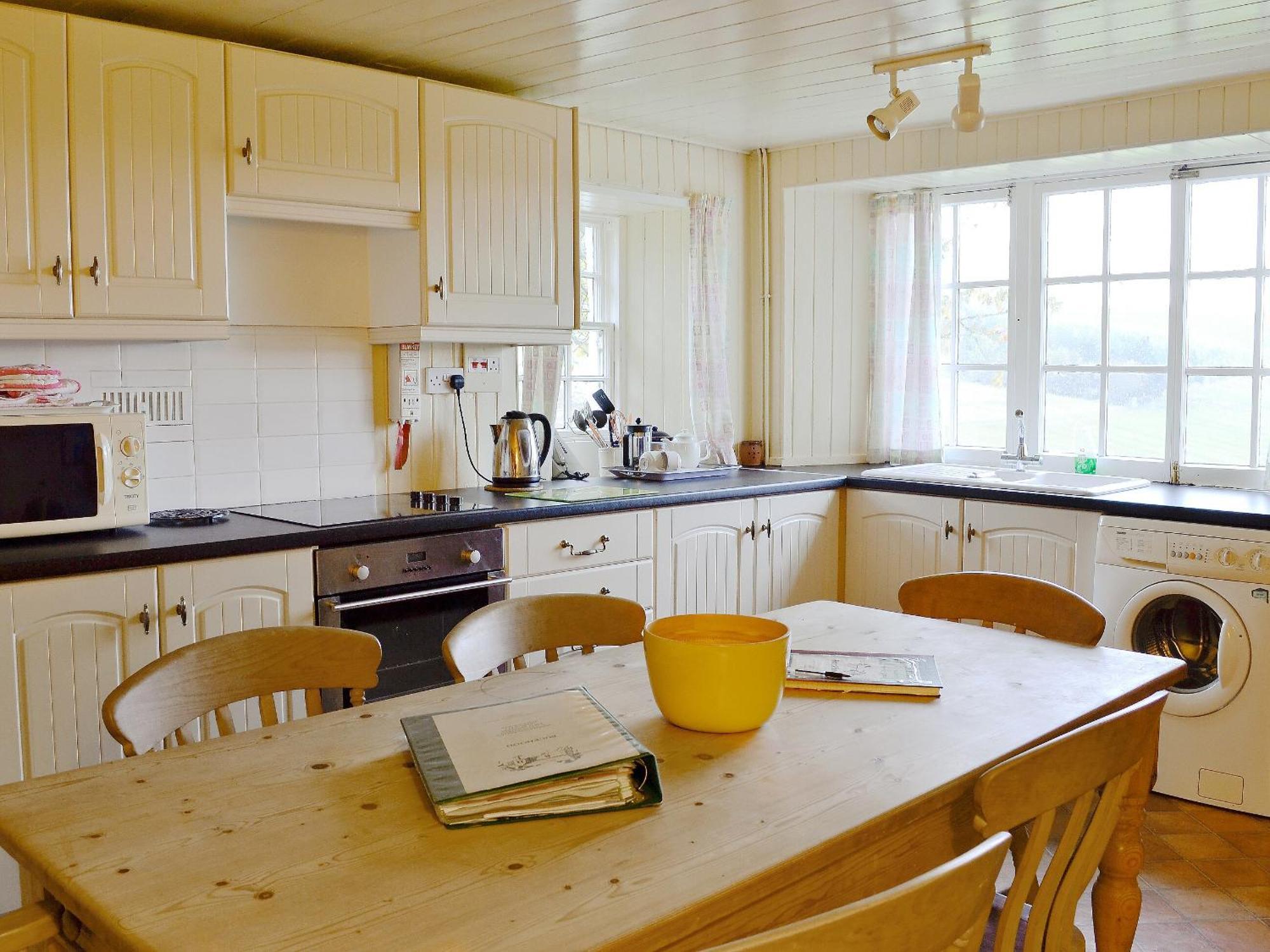 Buckhood - Swwy Villa Inchmill ภายนอก รูปภาพ
